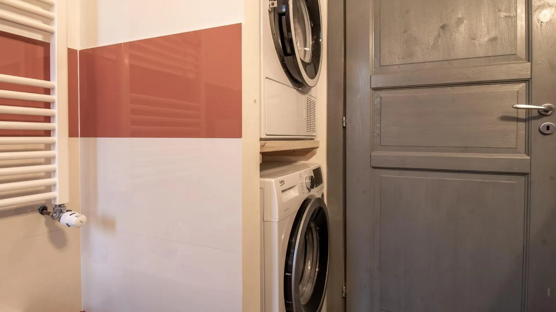 Apartment Suite Color Family Roma